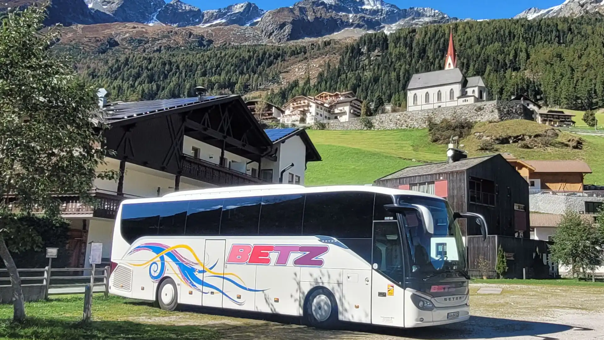 Kombi-Reise Apfelbluete in Suedtirol Kombi-Reise Apfelbluete in Suedtirol